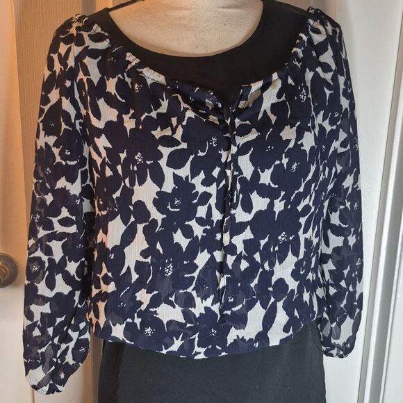 Madison Navy & White Abstract Floral Print Blouson Chiffon Sheer Top Size Medium - Picture 1 of 12